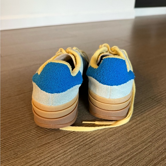 Adidas Gazelle Sneakers in Blue and Yellow - Picture 5 of 5